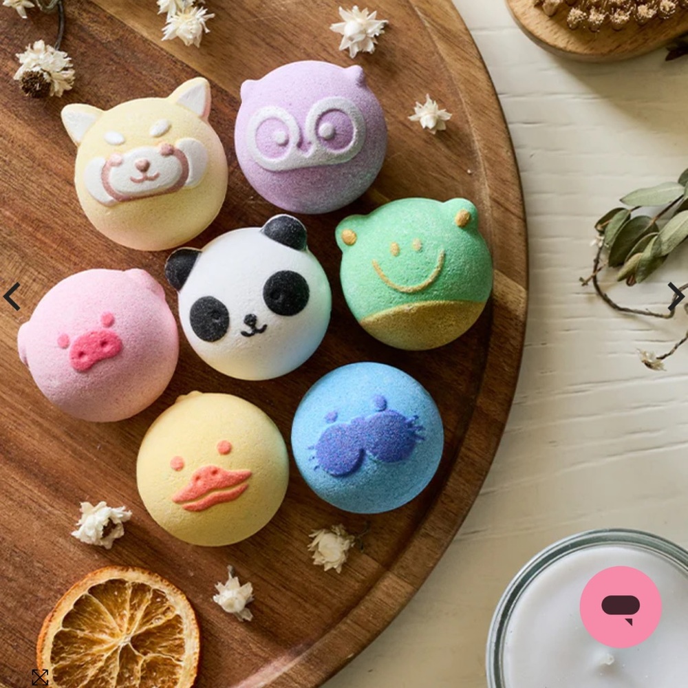 Momcozy Natural Essential Oil Bath Bombs with 7 Cute Animal Shapes(14 Pcs)